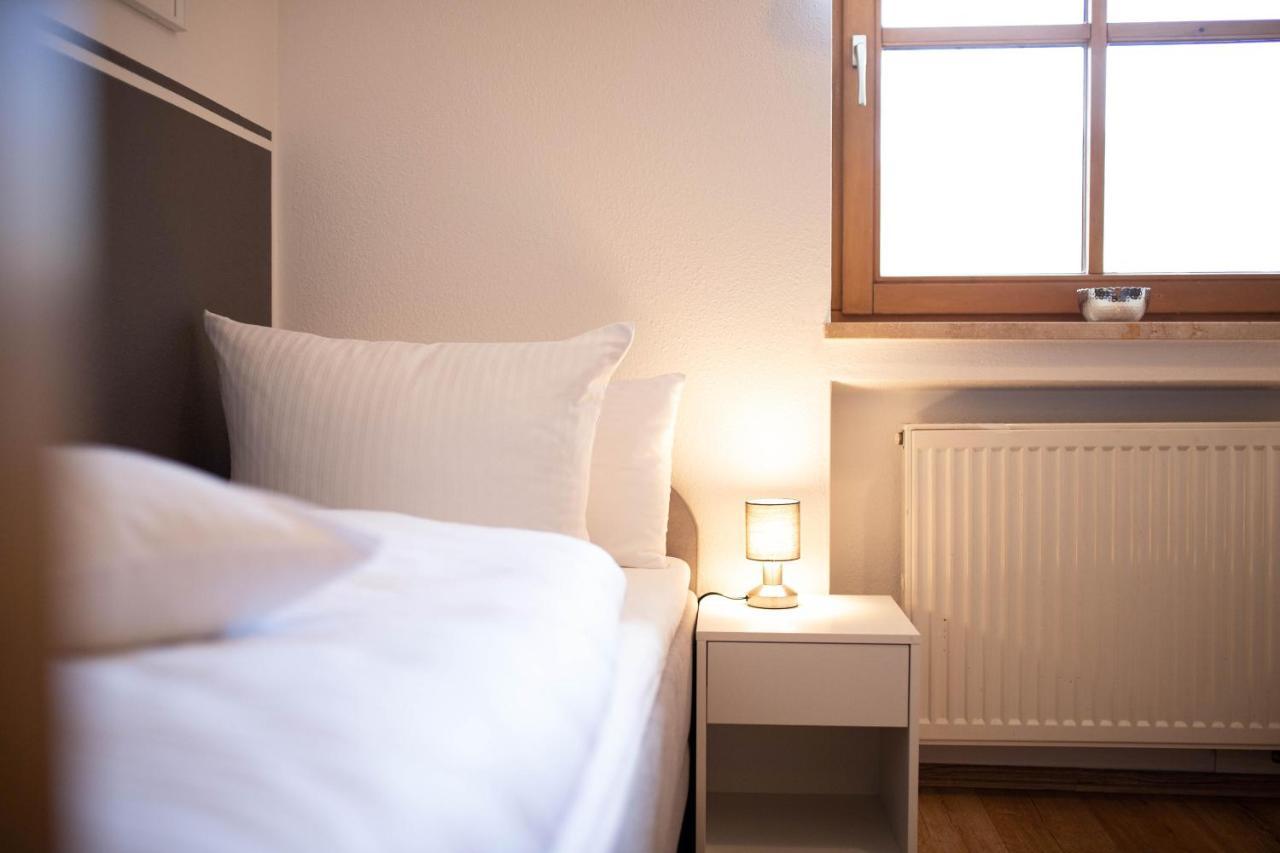 Werdenfels Apartment การ์มิช-พาร์เทนเคียร์เชน ภายนอก รูปภาพ