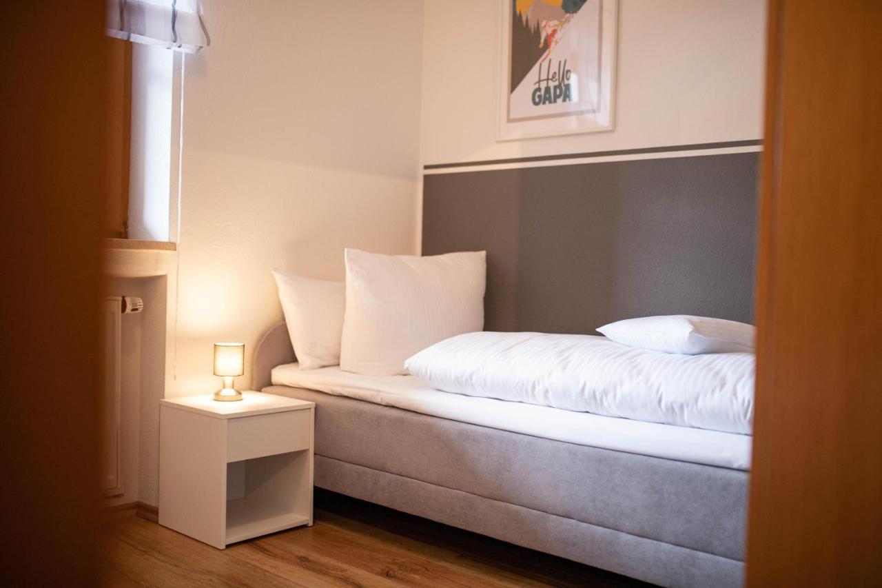 Werdenfels Apartment การ์มิช-พาร์เทนเคียร์เชน ภายนอก รูปภาพ