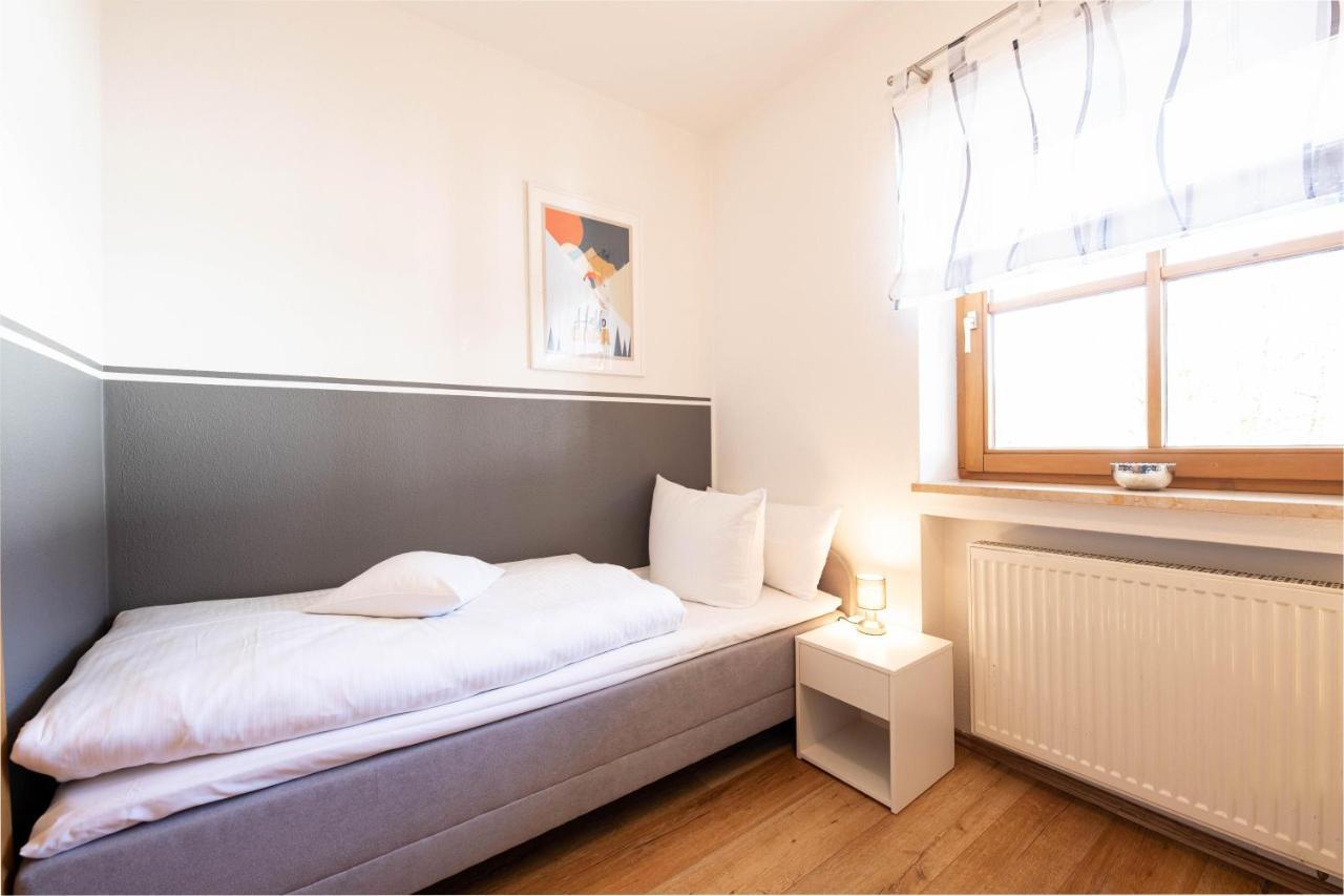 Werdenfels Apartment การ์มิช-พาร์เทนเคียร์เชน ภายนอก รูปภาพ