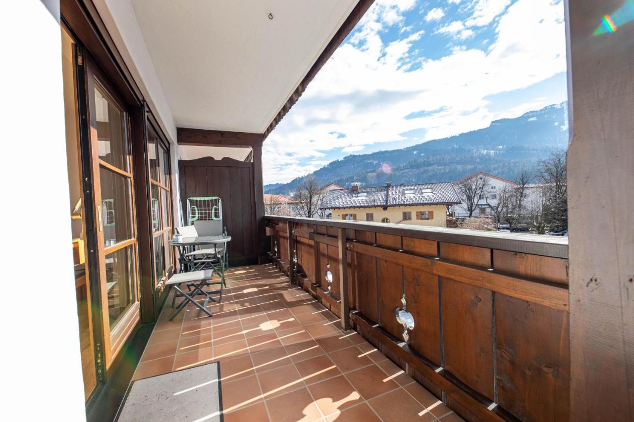 Werdenfels Apartment การ์มิช-พาร์เทนเคียร์เชน ภายนอก รูปภาพ
